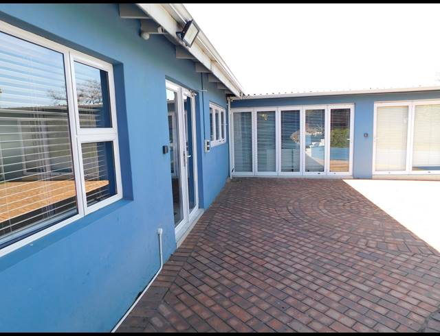 377M² OFFICE TO LET IN BLAIRGOWRIE